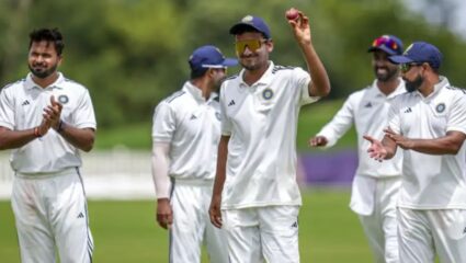 Duleep Trophy मध्ये ६ फलंदाज LBW..! झारखंडच्या मनीषीचा पदार्पणात रचला इतिहास! असा पराक्रम करणारा बनला पहिलाच भारतीय खेळाडू
