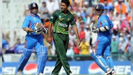PAK vs IND : ‘नॉन-स्ट्राइक एंडवर उभा तुमचा बाप..’, वीरेंद्र सेहवागची पाकिस्तानविरुद्ध अविस्मरणीय फलंदाजी 