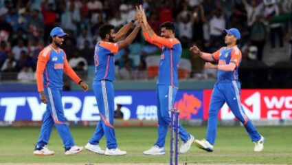 IND vs  UAE : दुबईमध्ये भारतीय गोलंदाजांचा कहर; UAE चे ५२ धावांवर ७ गडी माघारी