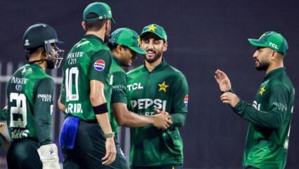 PAK vs UAE : मोठी बातमी ! भारताशी पंगा माहागात! पाकिस्तान Asia cup 2025 मधून बाहेर! PCB ची घोषणा