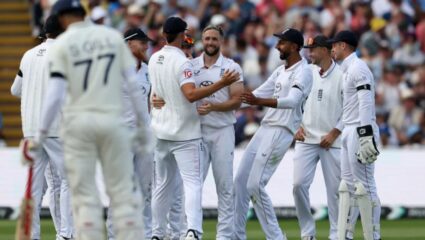 अ‍ॅशेस मालिकेपूर्वीच स्टार खेळाडूचा क्रिकेटला अलविदा! १४ वर्षांच्या कारकिर्दीला मिळाला विराम