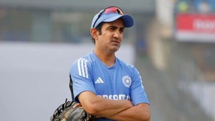 IND vs PAK Final : कोच गौतम गंभीरची इतिहासाला गवसणी! ‘ही’ कामगिरी करणारा तो जगातील ठरला पहिलाच खेळाडू…