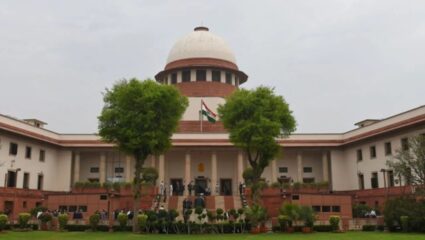 Supreme Court on Firecrackers: दिवाळीपूर्वी सुप्रीम कोर्टाचा मोठा निर्णय; ‘फटाक्यांवर पूर्ण बंदी शक्य नाही’, मात्र ही अट घातली
