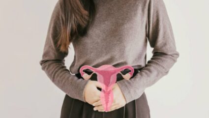 महिलांमधील PCOS ची समस्या कमी करण्यासाठी प्रभावी ठरतील ‘या’ बिया, वाढलेले वजन होईल महिनाभरात कमी