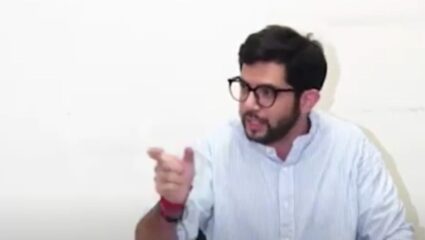 फडणवीस कोणत्याही भ्रष्ट अधिकाऱ्यांवर कारवाई करत नाहीत-आदित्य ठाकरे