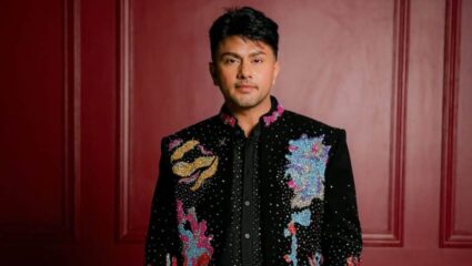 Bigg Boss 19: ‘बिग बॉस’च्या घरातून आवेज दरबारचा पत्ता कट, चाहत्यांनी मेकर्सवर केले आरोप
