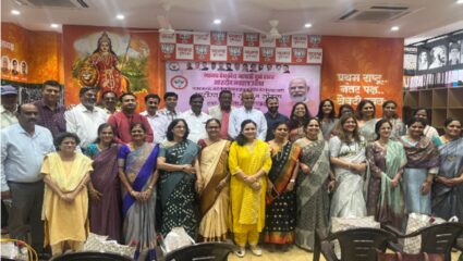 नवरात्रोत्सवानिमित्त आरोग्य धात्रींचा पुण्यात विशेष सन्मान; भाजप वैद्यकीय आघाडीचा अनोखा उपक्रम