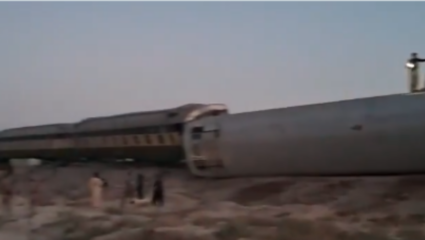 पाकिस्तानाच्या जाफर एक्स्प्रेस ट्रेनमध्ये ब्लास्ट; रूळावर पलटी, काही तासांपूर्वीच सैनिकांवर झाला होता हल्ला