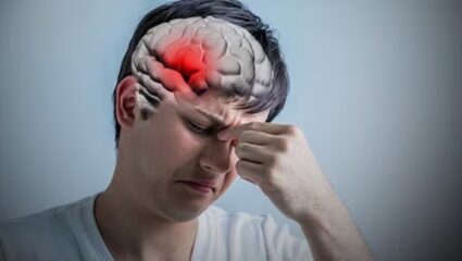 Brain Stroke : मुंबईकरांनो, सावधान! एका तासात प्रत्येकी दोघांना ब्रेन स्ट्रोक, चिंताजनक आकडेवारी समोर