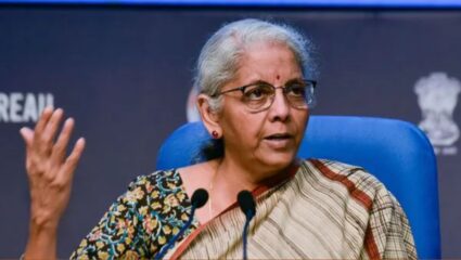 गुंतवणूक आणि उत्पादन क्षमता वाढवण्याची हीच सर्वोत्तम वेळ, अर्थमंत्री निर्मला सीतारमण यांचे उद्योगांना आवाहन