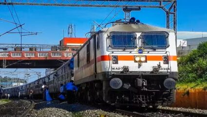 तितागढ रेल सिस्टीम्सचा वेगवान प्रवास! शेअर्स सतत वाढीच्या मार्गावर, दीर्घकालीन उद्दिष्ट साध्य होण्याची चिन्हे