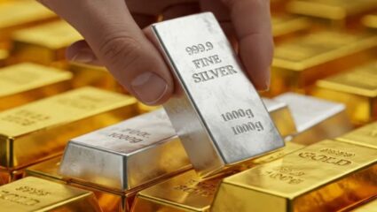 Todays Gold-Silver Price: सोने आणि चांदीने पुन्हा एकदा गाठला नवीन उच्चांक, MCX सोन्याच्या किमती 1.17 लाखांच्या पुढे