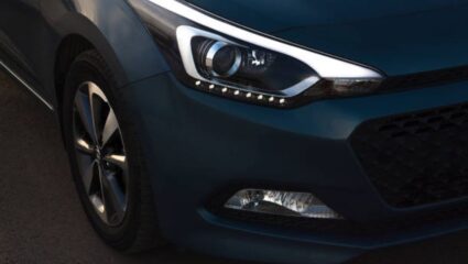Hyundai च्या नवीन इलेक्ट्रिक कारची पहिली झलक आली समोर, कधी होणार लाँच?