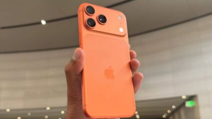 iPhone 17 Series launch: दमदार लूक आणि शानदार कॅमेरा! नव्या डिझाईनसह iPhone 17 Pro आणि iPhone 17 Pro Max ची भारतात एंट्री
