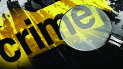 कराडमध्ये मोबाईल बदलण्यावरुन वाद; दुकानातील कर्मचाऱ्याने धक्का दिला अन् पुढे जे घडलं…