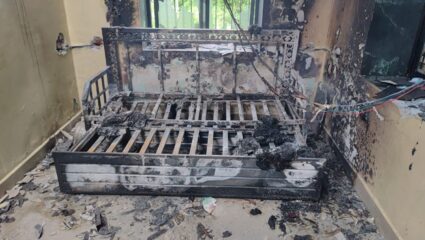 Fire News : आंबिवली गावामधील घराला भीषण आग, घरातील सर्व साहित्य जळून खाक