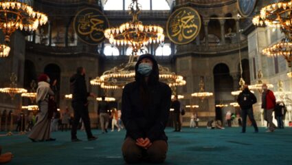World Muslim Population : मुस्लिम देशांचा नेता बनण्याचा प्रयत्न करणाऱ्या तुर्कीमध्ये लोक का सोडत आहेत इस्लाम?