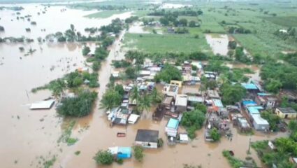 माढ्यातील उंदरगावमध्ये पूर परिस्थिती, फळबागांचे नुकसान; तालुक्यातील पिके पाण्याखाली