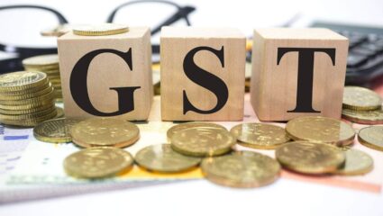 GST News: करचोरी रोखण्यापासून ते महागाई पर्यंत; नव्या GSTचे काय आहेत चार प्रमुख फायदे?