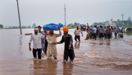 North India  Cloud Burst: उत्तराखंडपासून पंजाब, हरियणापर्यंत; करोडोंचे नुकसान, काय आहे उत्तर भारतातील सध्याची परिस्थिती?