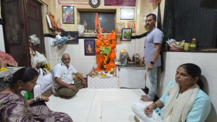 नवराष्ट्रच्या बातमीचा Impact: मंदिर वाचवण्यासाठी रस्त्यावर हिंदू संघटना; काँग्रेस-शिवसेना एकवटली, भाजपविरोधी वातावरण