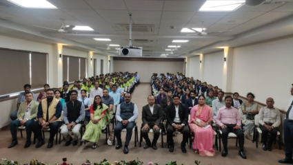 SUAS आणि ISRO कडून ‘इस्रो प्रदर्शन २०२५’चे आयोजन! इंदोरमध्ये रंगला कार्यक्रम