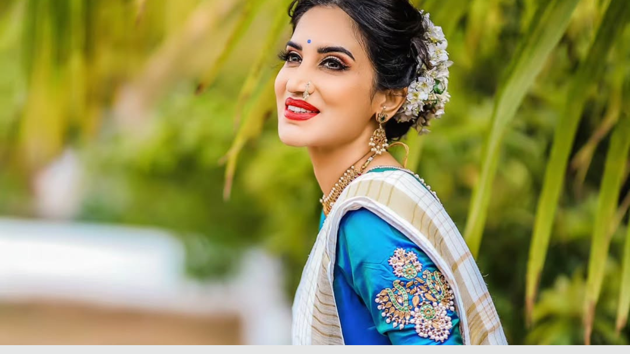या पोस्टमध्ये तिने Onam स्पेशल लुक शेअर केला होता. दक्षिण भारताची परंपरा तिने येथे जोपासली आहे. 