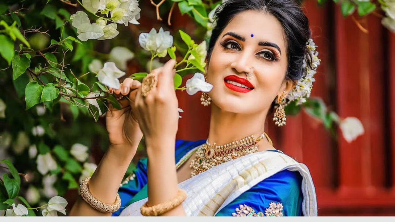 अभिनेत्री स्मिता गोंदकरने तिच्या @smita.gondkar या अधिकृत सोशल मीडिया हँडलवर नवीन पोस्ट शेअर केली आहे. 