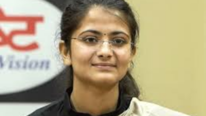 IAS यशोगाथा: वडिलांचा आधार गेला… कोचिंगसाठी पैसे नाही; दोनदा UPSC केली उत्तीर्ण
