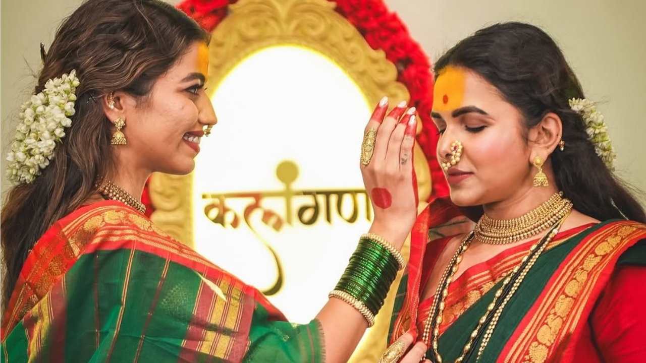 कमेंट्समध्ये 