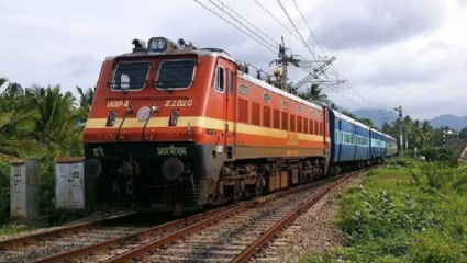 रेल्वेमध्ये भरती!  8,875 रिक्त पदांसाठी RRB ने दिली सुवर्णसंधी; ताबडतोब करा अर्ज