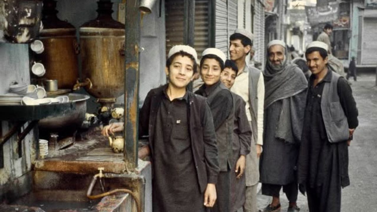 यात जपान, लाओस, भूतान, आर्मेनिया आणि उत्तर कोरिया या देशांता समावेश आहे. 
