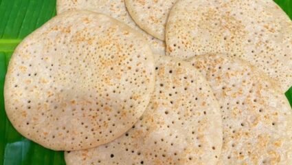 सकाळच्या नाश्त्याला बनवा ज्वारीच्या पिठाची आंबोळी; अवघ्या १० मिनिटांतच तयार होईल रेसिपी