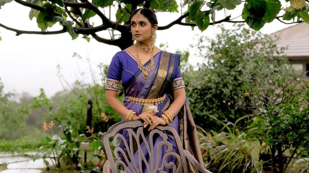 अभिनेत्री रिंकू राजगुरूने साऊथ इंडियन लूकमध्ये फोटोशूट केलं आहे, फोटो पाहून चाहते घायाळ झाले आहेत.