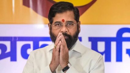 पुण्यात शिंदेंच्या शिवसेनेत इन्कमिंग सुरूच; ‘या’ बड्या नेत्यांनी केला प्रवेश