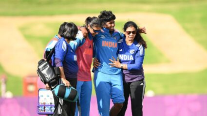 Women’s Cricket World Cup 2025 : भारतीय महिला संघाला मोठा झटका! सराव सामन्यात ही खेळाडू जखमी, टीम इंडियाच्या अडचणी वाढल्या