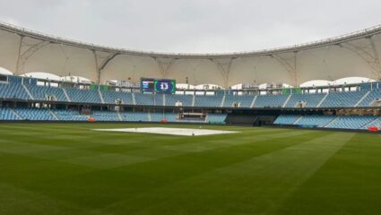 Dubai Pitch Report : Pakistan vs Oman सामन्यात खेळपट्टीवर कोणाची चालणार मनमानी? जाणून घ्या सविस्तर