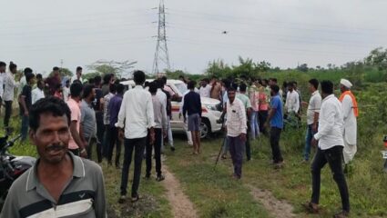 भरदिवसा दरोडा, चोर उसाच्या शेतात लपले अन्…; पुरंदर तालुक्यातील सिनेस्टाईल थरार