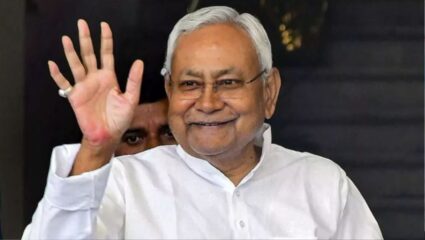 Bihar Election 2025: कर्मचाऱ्यांच्या महागाई भत्त्यात वाढ, शिष्यवृत्ती दुप्पट…; नितीश कुमार यांचा मंत्रिमंडळात मोठा निर्णय