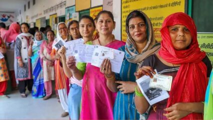 Bihar Elections 2025: बिहारमध्ये महिलांना महत्त्व किती? मतांसाठी आकर्षित योजना मात्र प्रतिनिधित्वासाठी उमेदवारी नगण्य