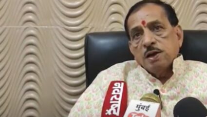 Dilip Kolhe : अजित पवार आणि शिंदे गटाला मोठा धक्का; 2 माजी उपमहापौर, 5 नगरसेवकांचा भाजपमधे प्रवेश
