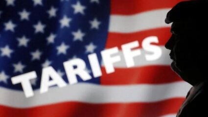 ट्रम्प यांनी पुन्हा एकदा फोडला टॅरिफ बॉम्ब! २५% कर लागू केल्याने ‘या’ क्षेत्रांना बसणार फटका