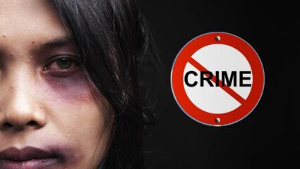 Beed Crime :बीडच्या गुन्हेगारीला कोण घालणार आळा? चार जणांकडून महिलेचा पाय तोडण्याचा प्रयत्न