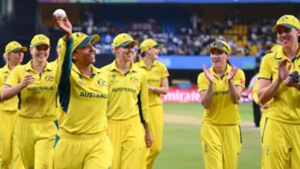 AUS W vs SA W : भारत Semifinal मध्ये कांगारूंशी करणार दोन हात! दक्षिण आफ्रिकेला हरवून ऑस्ट्रेलिया संघ अव्वलस्थानी 