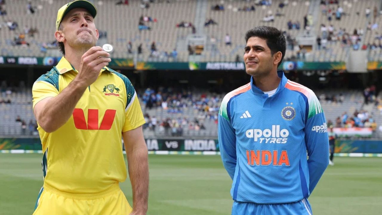 IND VS AUS : अरे रे! भारताच्या नशिबी हे काय? 18 ODI सामन्यात TOSS ने दाखवली पाठ; कर्णधार बदलला पण…. IND VS AUS: Oh my! What is India's fate? TOSS showed its back in the 18th ODI match; Captain changed but....