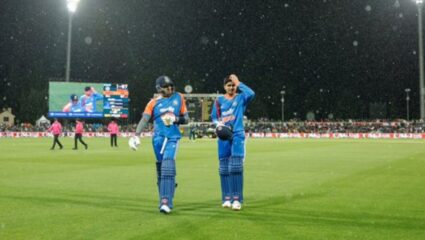 IND vs AUS 1st T20: कॅनबेरामध्ये ‘पावसा’ची फटकेबाजी! भारत-ऑस्ट्रेलियामधील पहिला सामना रद्द; गिल-सूर्याची खेळी व्यर्थ 