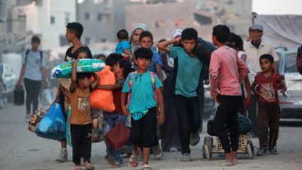ट्रम्प यांना मोठा धक्का! हमासकडून प्रस्ताव मान्य होण्यापूर्वीच इस्रायलची कारवाई ; दक्षिण गाझा रिकामा करण्याचे पॅलेस्टिनींना आदेश