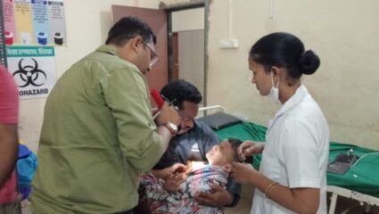 चार वर्षांच्या मुलावर बिबट्याचा हल्ला; बिबट्याने ऊसाच्या शेतात फरफटत नेले पण आजोबांनी…