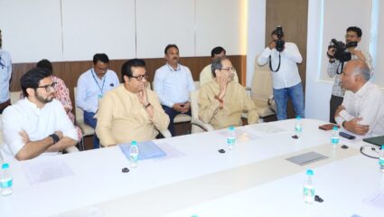 मनसेचे महाविकास आघाडीसोबत जुळले सूर? निवडणूक आयोगाला निवेदन देत केले ‘हे’ सहा प्रश्न