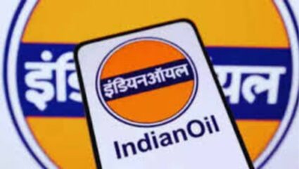 IOCL Recruitment 2025: इंडियन ऑईल कॉर्पोरेशनमध्ये ५२३ अप्रेंटिस पदांसाठी अर्ज करण्याची आज शेवटची संधी, लगेच अर्ज करा!